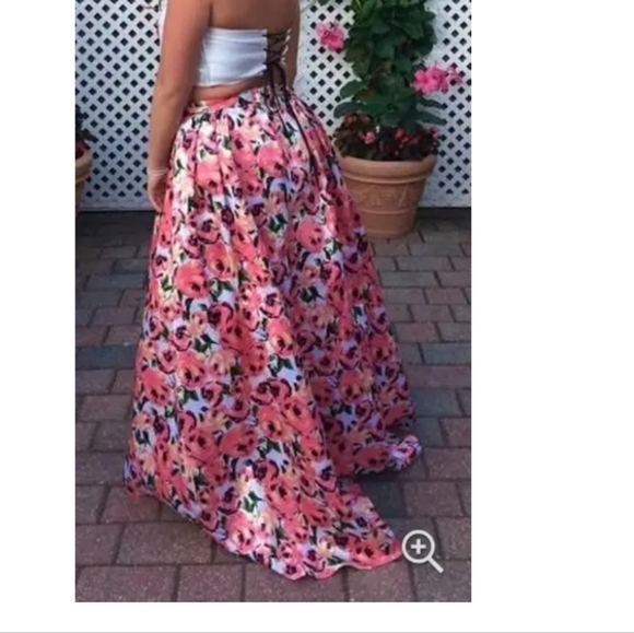 STUNNING FLORAL CRINOLINE PROM/PAGENT SKIRT - Picture 2 of 13